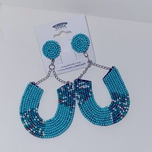 šæ Horseshoe Seed Bead Earrings, NWT